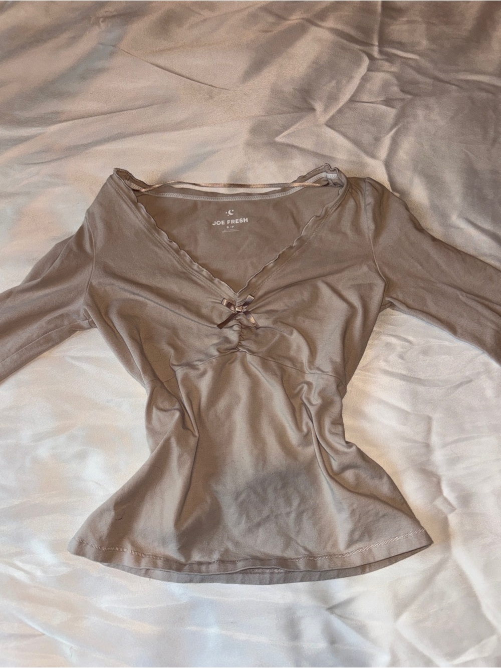 Joe Fresh Y2K Coquette Ruched Bow Long Sleeve Top Taupe Beige Small